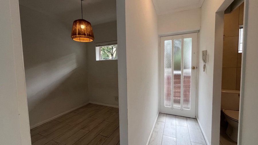 1 Bedroom Property for Sale in Tamboerskloof Western Cape